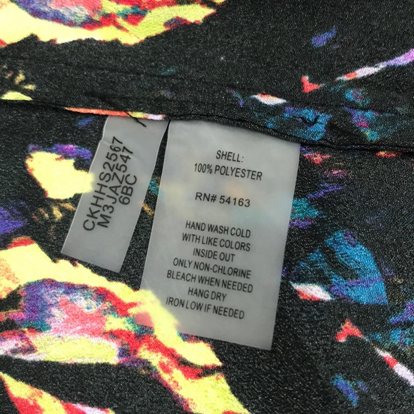 Calvin Klein- Button up, roll sleeve top, multi colored - Picture 10 of 11